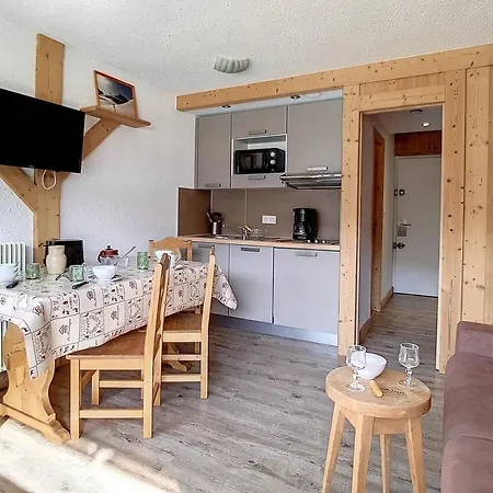 Appartement Aravis - Confortable - Acces Direct Aux Pistes - Balcon Mae-2674